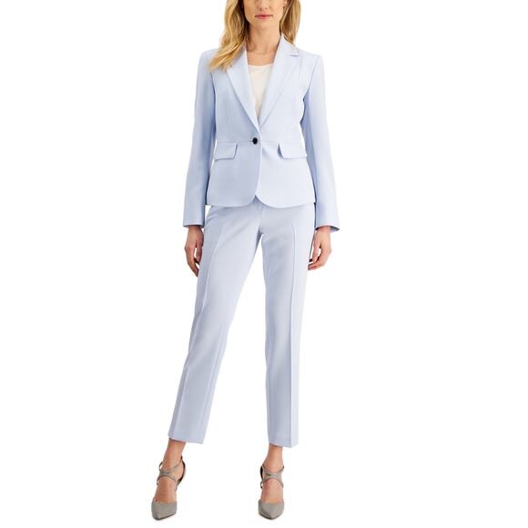 Le Suit Pants - NWT Le Suit Women's Powder Blue Notched Collar Straight-leg Pantsuit. Size 10/12